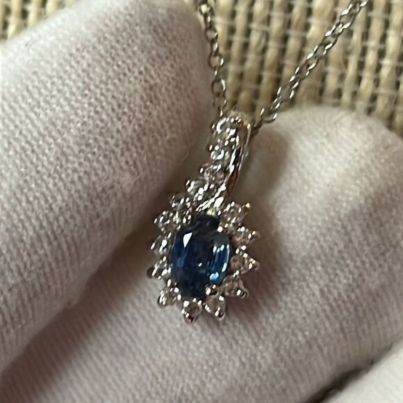 PREMIUM KANCHANABURI BLUE SAPPHIRE, WHITE ZIRCON SUNBURST NECKLACE in PLATINUM - Picture 1 of 11